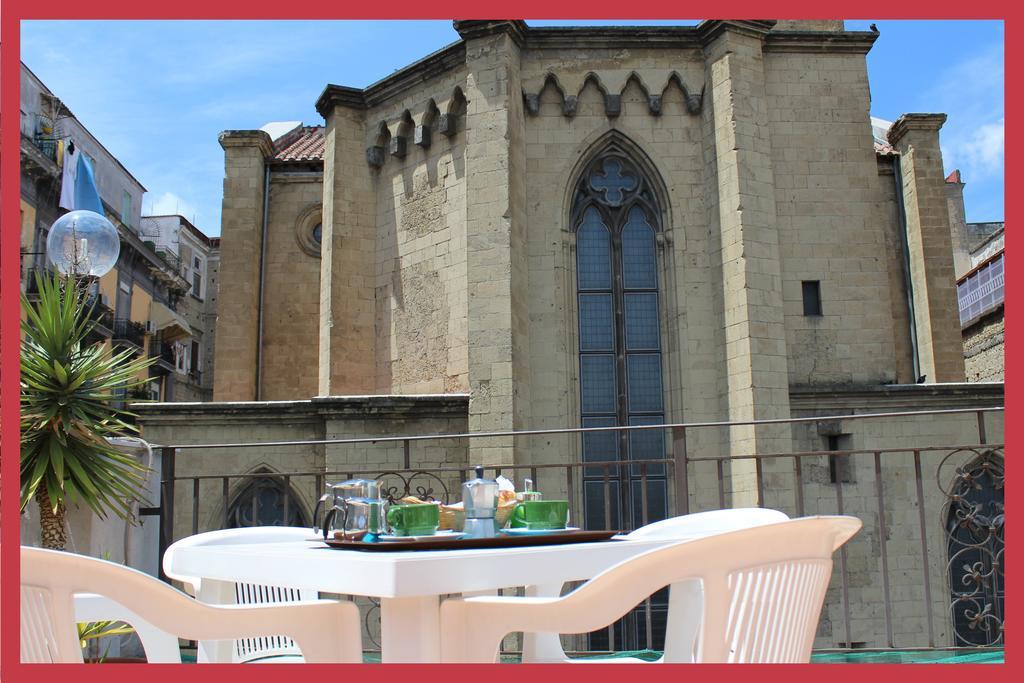 B&B La Storia Di Napoli Zewnętrze zdjęcie