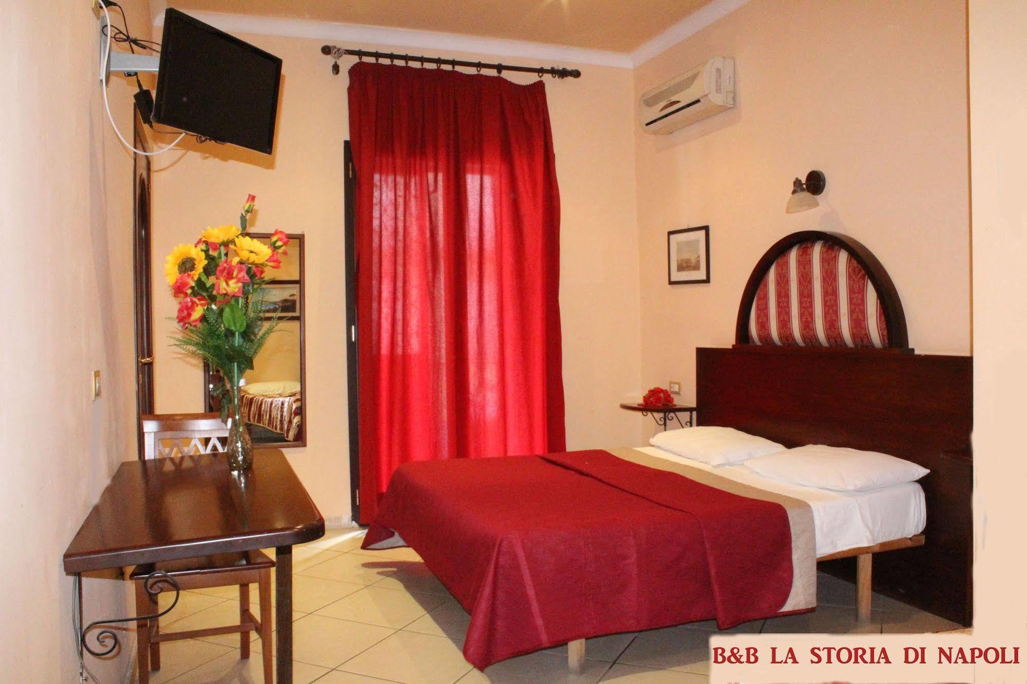 B&B La Storia Di Napoli Zewnętrze zdjęcie