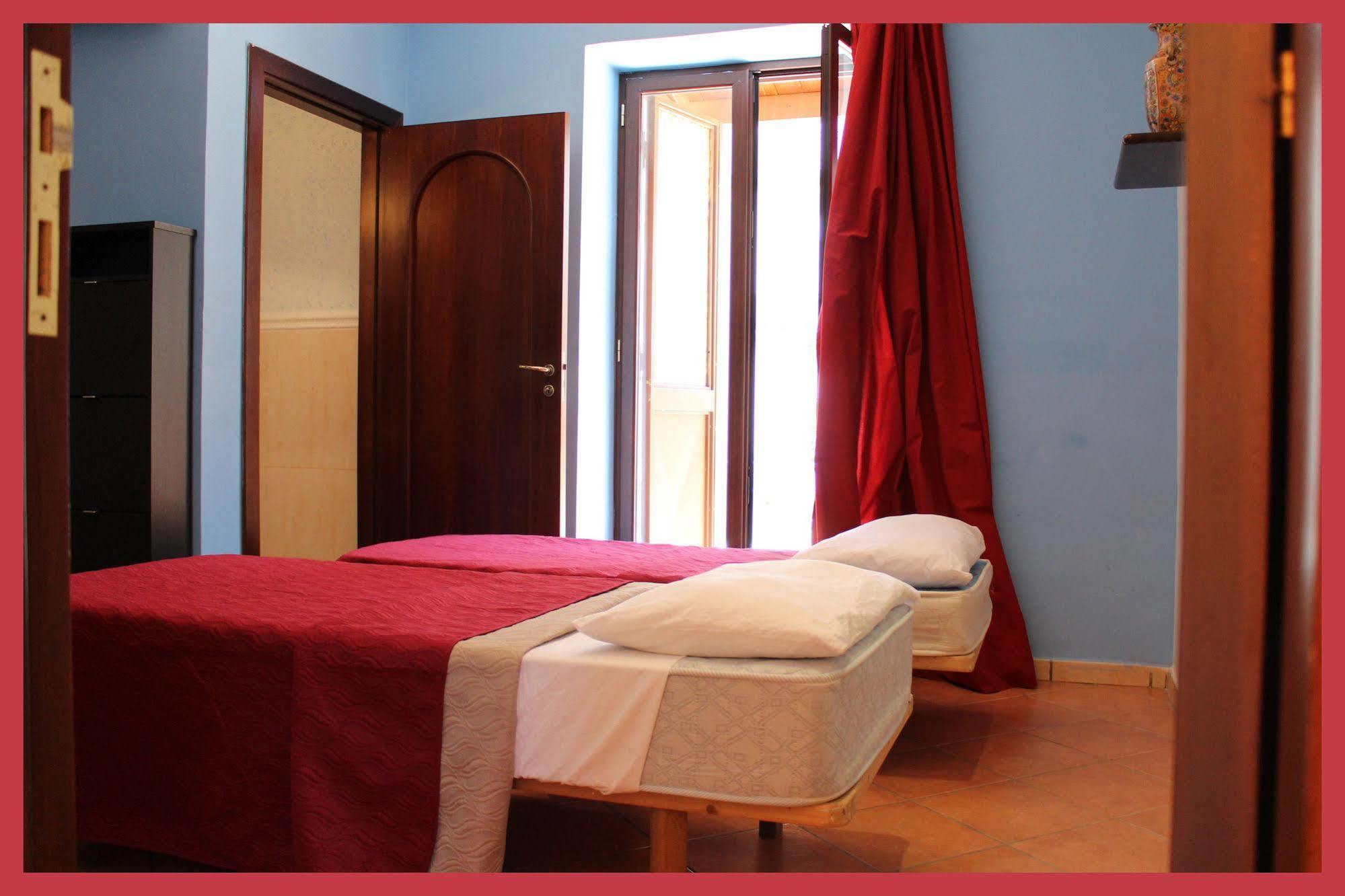 B&B La Storia Di Napoli Zewnętrze zdjęcie