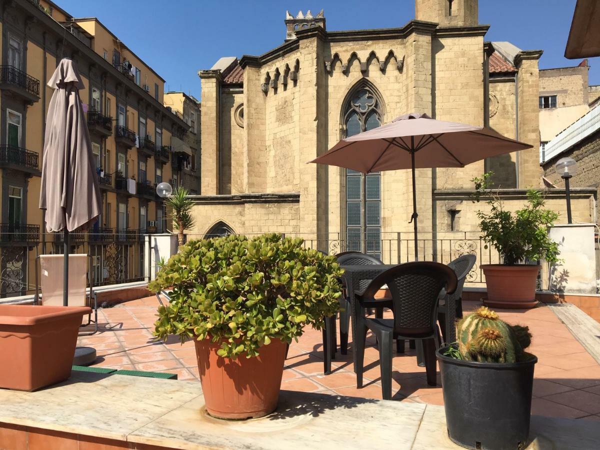 B&B La Storia Di Napoli Zewnętrze zdjęcie